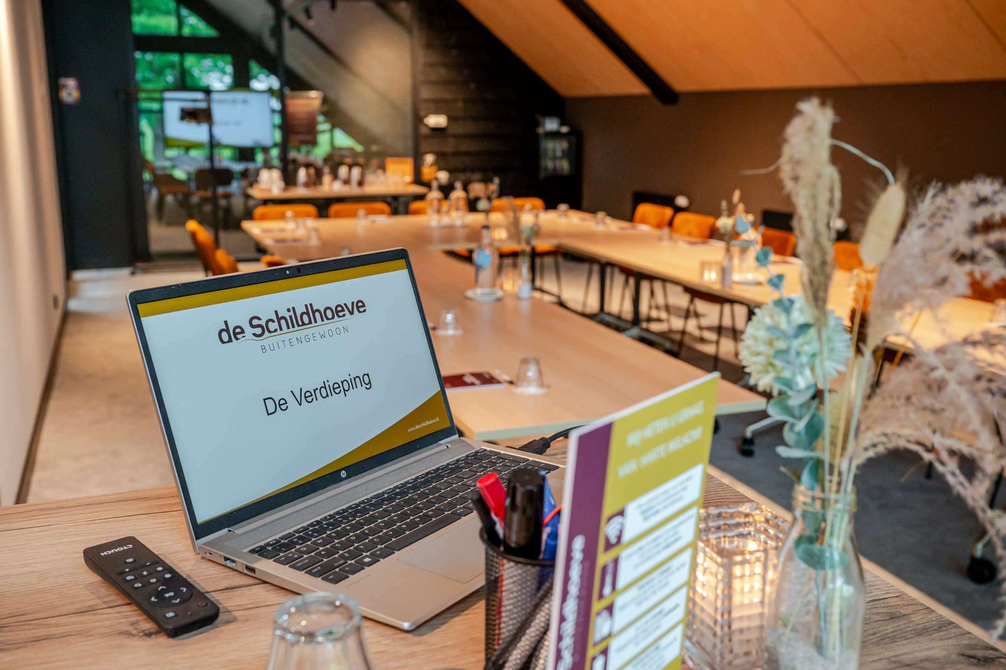 Zaal de Verdieping bij de Schildhoeve Buitengewoon in Fluitenberg