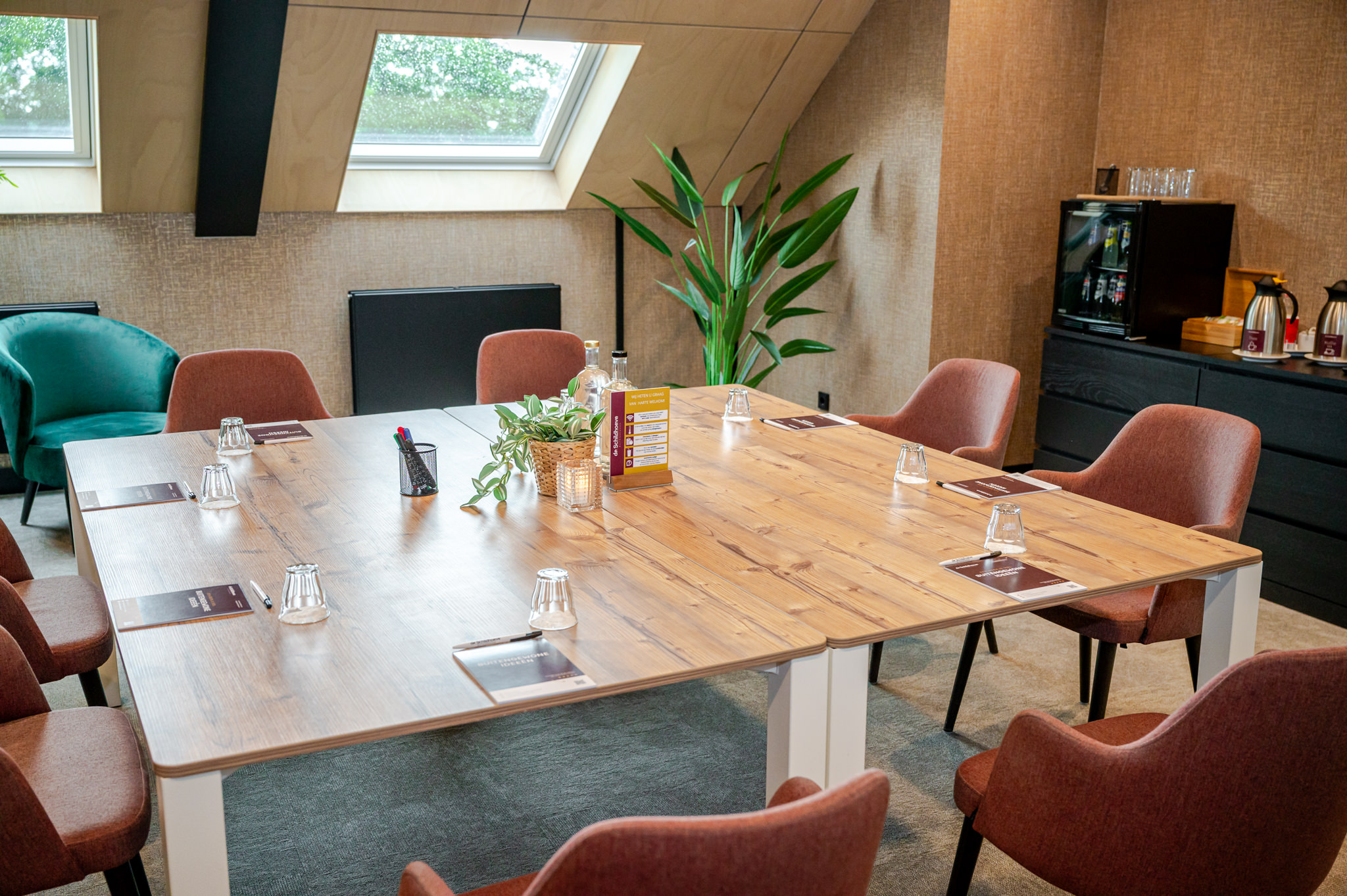 Zaal de Aanleiding bij de Schildhoeve Buitengewoon in Fluitenberg