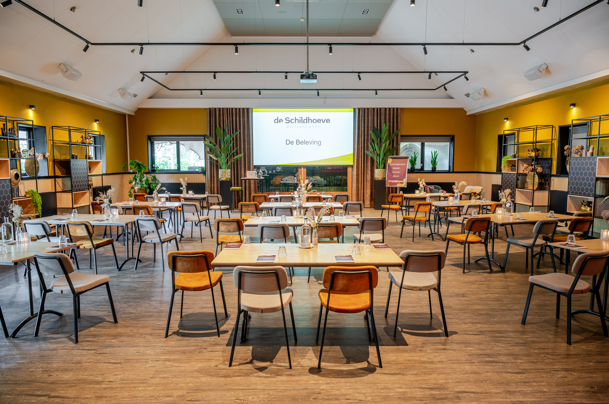 Zaal de Beleving bij de Schildhoeve Buitengewoon in Fluitenberg